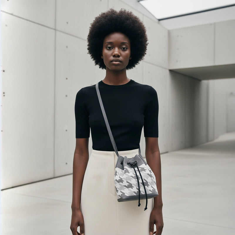 drawstring-knitted-bag