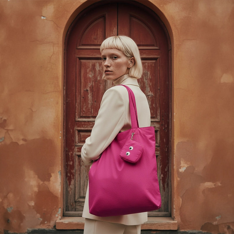 eyeconic-tote-bag-with-pocket
