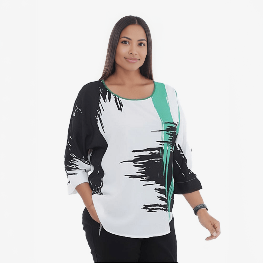 Plus Size - Top With Print Graphic - Yacine & Me